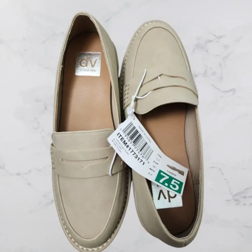 Dolce Vita Slip on Lug Loafer Dune 7.5 Crisp New with Box